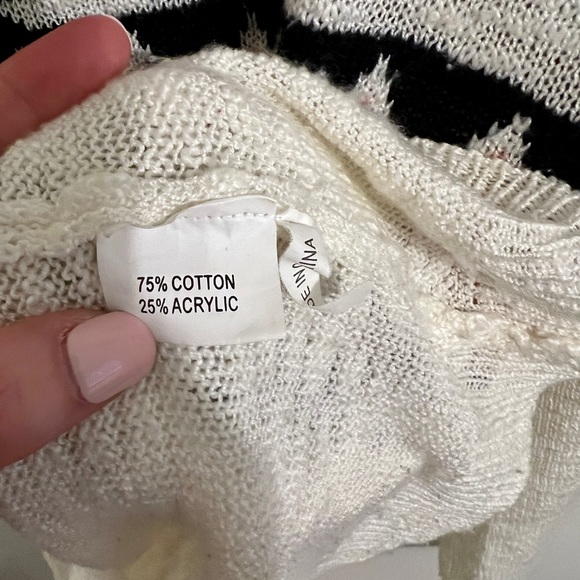 Cream black and blush knit sweater size XS - Picture 7 of 7